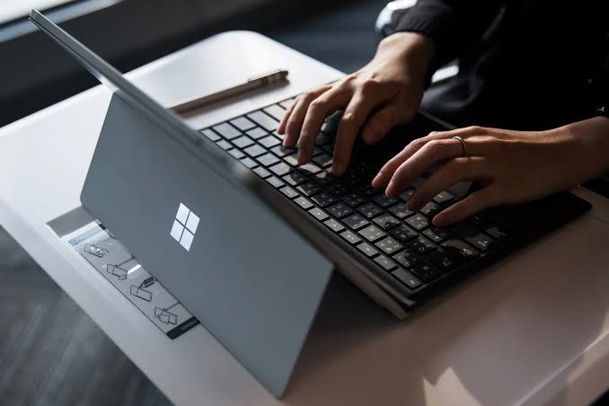 Microsoft Raises Surface Prices Sharply in Face of Memory Crunch