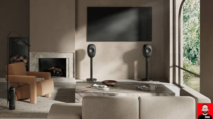 KEF’s LS LUXE wraps a 6.5″ Uni-Q in a Ross Lovegrove sculpture