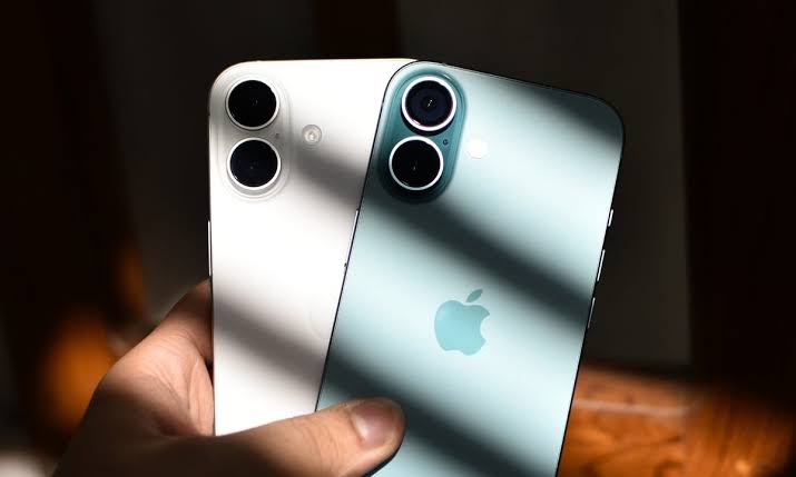 The regular iPhone 18 may miss out on two major Siri AI features