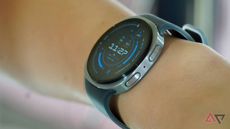 Samsung's new smartwatch is packed with new modes; there are 3 I'm dying to test