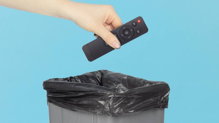 Ditch Your TV Remote For This All-In-One Free App