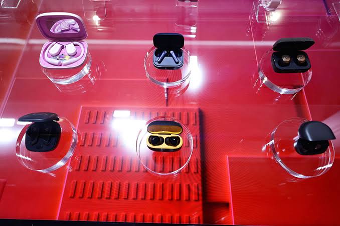Toys, smart watches exempted from EU replaceable battery rules