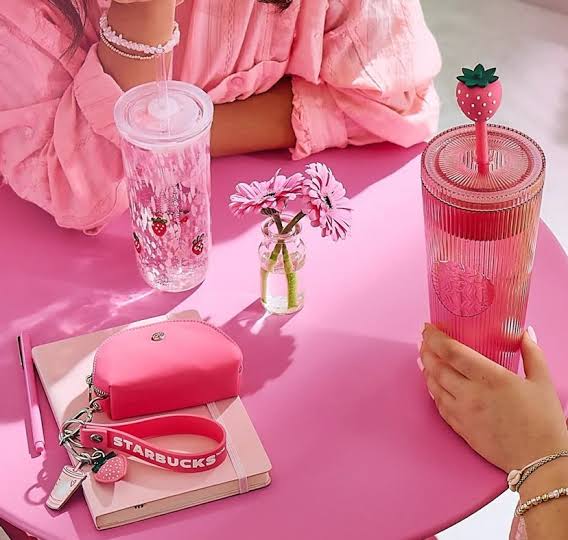 The Viral Starbucks "Bearista" Cup Has Returned With The Cutest Upgrade