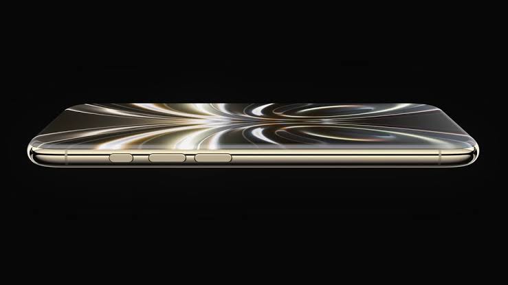 This is Apple’s next best iPhone: all screen, no bezels, and certainly no Dynamic Island