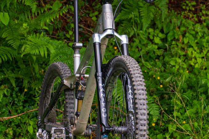 First Ride: Manitou's Gen 2 Mezzer Fork is VERY Sensitive
