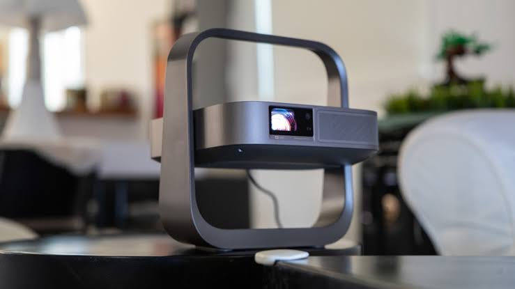 XGIMI Elfin Flip 4K Review: An Ultra-Portable Laser Projector With Sharp Video Quality