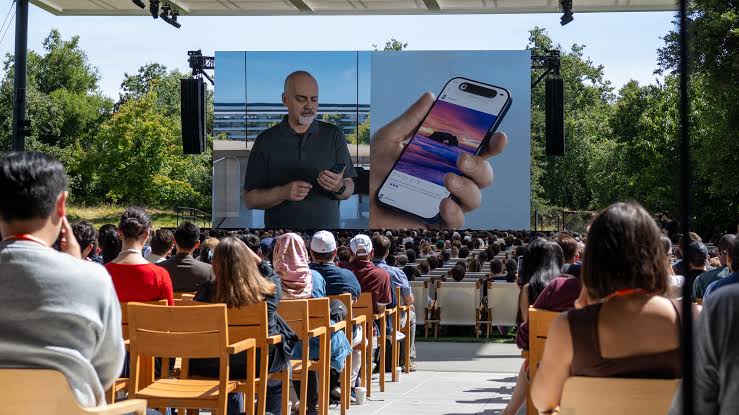 The New Siri App in iOS 27 Will Change the iPhone Forever