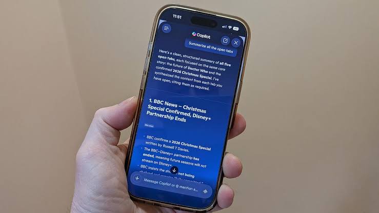 I'm no Copilot fan, but these 6 new AI skills turned Edge into my favorite mobile browser