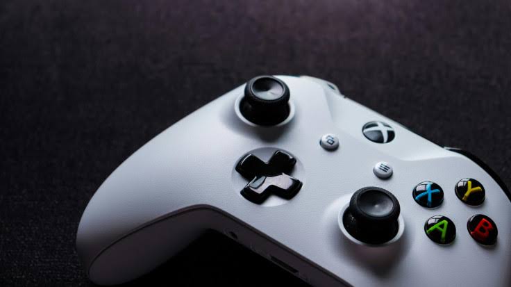 Xbox 25th Anniversary Sparks Branding Debate as 'XBOX vs Xbox' Poll Gains Attention
