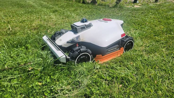 A Lidar-Enabled Lawn Robot That Won’t Break the Bank: The Mammotion Luba 3 AWD 5000H
