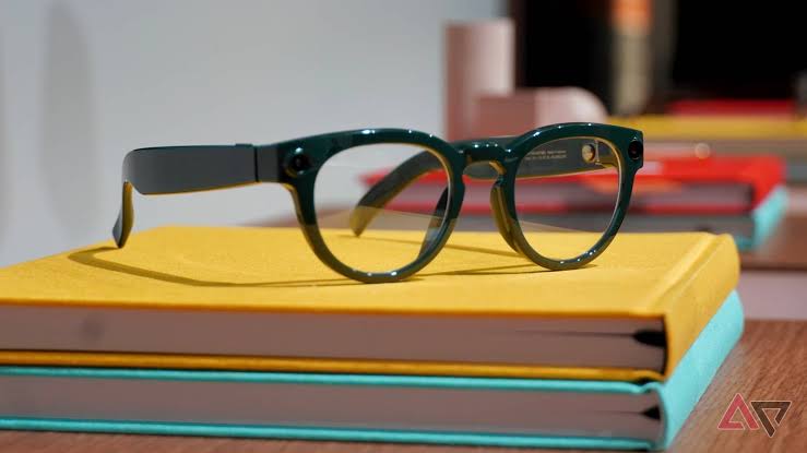 We went hands-on with Samsung's smartglasses. Here's why Meta should be worried