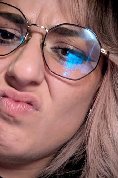 Did You Mean to Share That Selfie? What to Know About Instagram Instants.