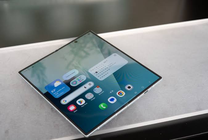 Samsung’s new foldable display is harder to crease and damage