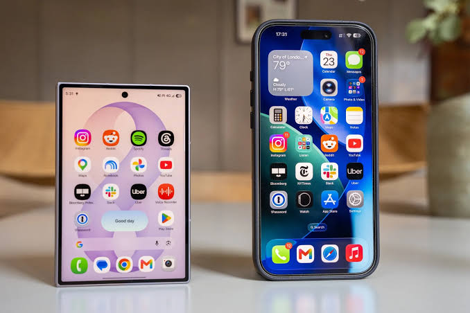 Samsung’s Galaxy Z Fold 8 ‘Passport’ Design Is the Next Big Smartphone Trend