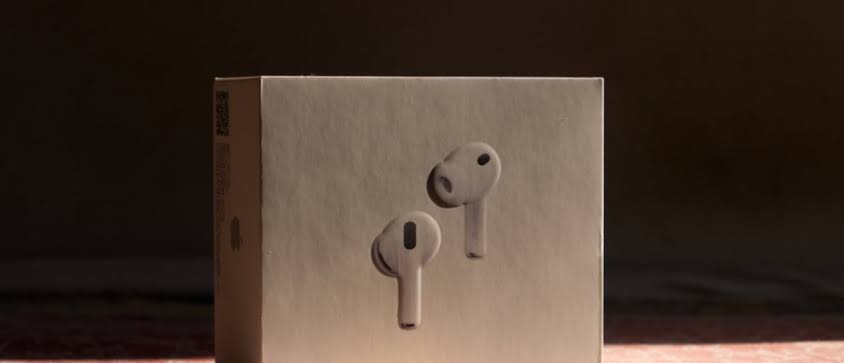 Apple has reportedly suspended the development of the AirPods Ultra - GSMArena.com news