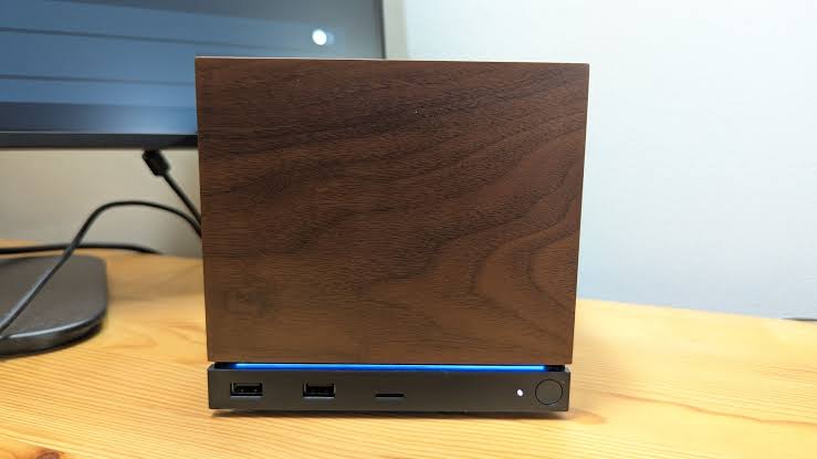 Valve’s Steam Machine Brings the Best and Worst of PC Gaming to the Living Room