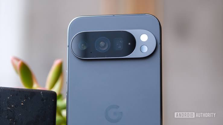 Pixel Glow is real, but it doesn’t solve Google’s bigger Pixel 11 problems