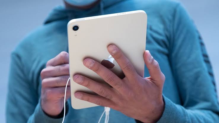 Foldable iPhone Ultra vs. iPad: How their screens (reportedly) compare