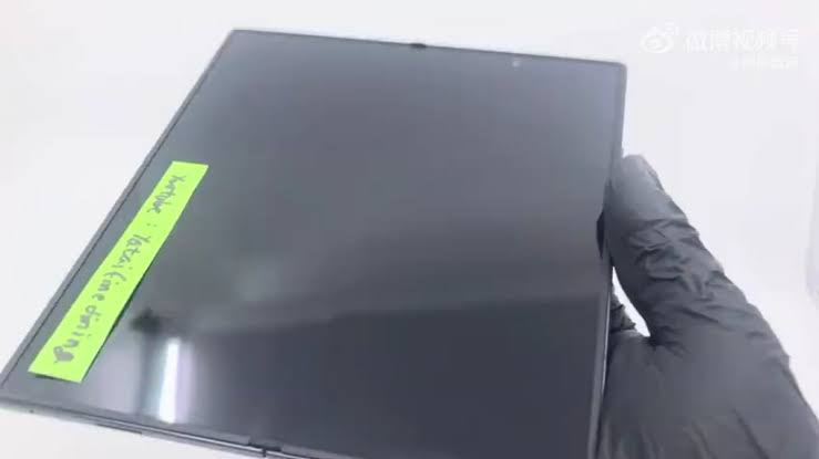Leaked Samsung Galaxy Z Fold 8 Ultra footage shows off a crease you can barely see