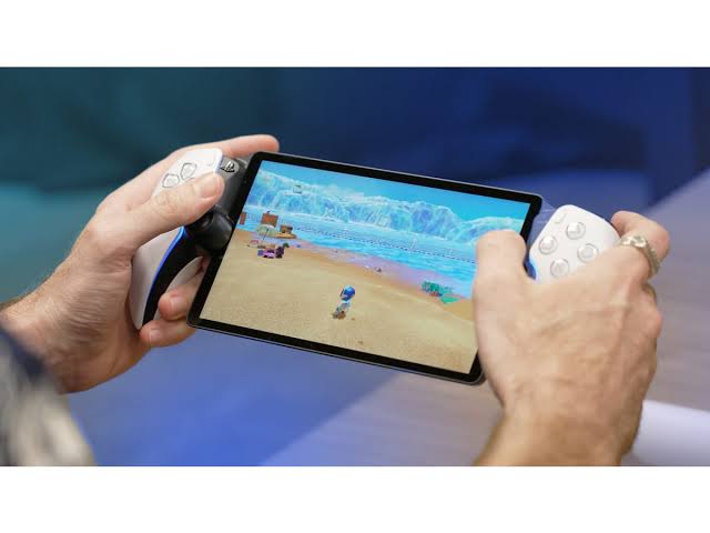 Will PS6 Be Like a Nintendo Switch? Sony Says Its Next-Gen Console Will Enable 'A Seamless Experience That Can Be Enjoyed Naturally Beyond the Living Room'