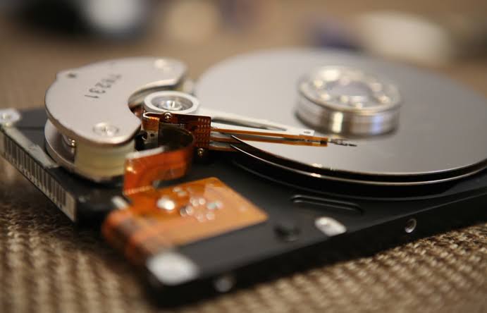 Microsoft is removing 32GB size limit for FAT32 volumes, this time for real
