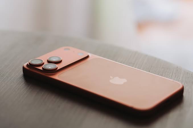 The iPhone lease is too good to be true