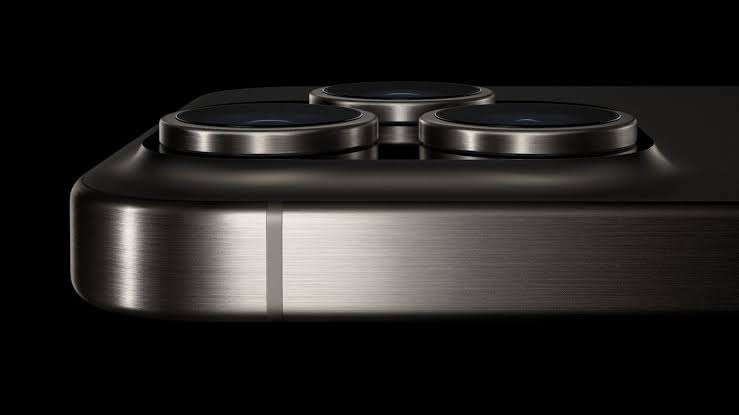 Leaker Pushes Back on Rumors of Pro iPhone's Return to Titanium