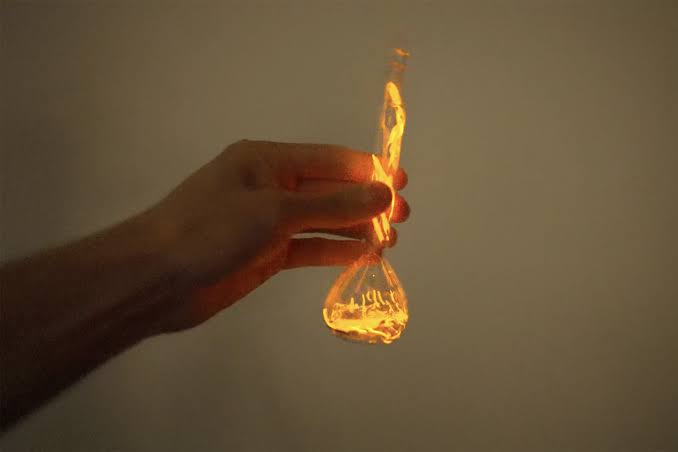 Watch a Mad Scientist YouTuber Make Lightning in a Bottle From Mercury and Neon