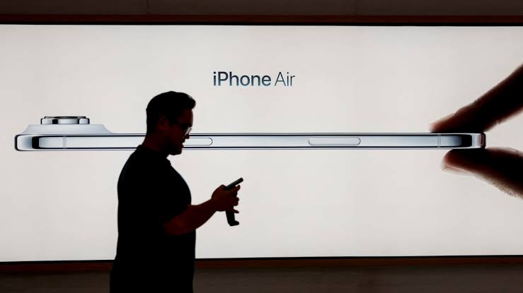 Apple in talks with startup that shrinks AI models to run on an iPhone