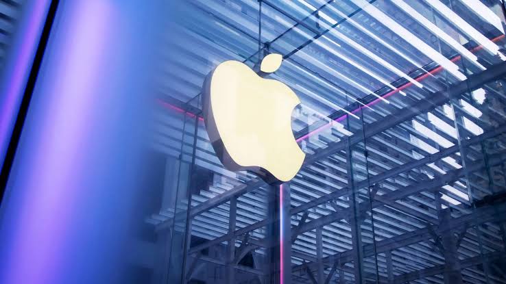 Apple Plans Camera AirPods Alongside Upgraded Foldable iPhone in 2027