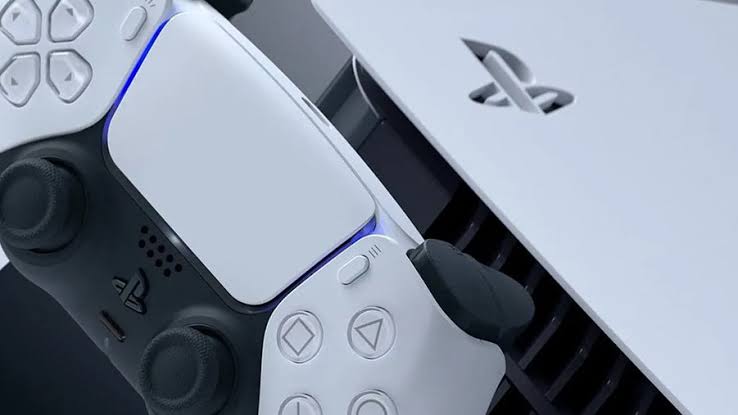 PlayStation reports flat Q1 sales, says it's "cautiously moving forward" with halting physical disc production