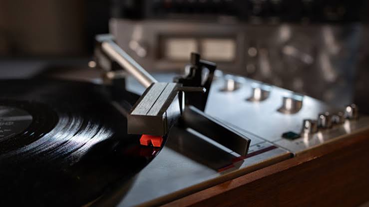 4 Vintage Pieces Of Audio Gear That Are In High Demand Today
