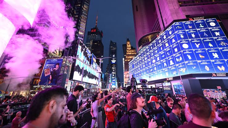 'Shouldn't Be Too Hard to Figure Out Who It Is': Pokémon Go Fans React in Disgust as Players Hand-Picked to Attend Exclusive Times Square Event Sell Their Prized Mewtwo for Thousands of Dollars, Breaking the Game's Rules