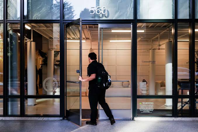 Bay Area companies want employees back in the office. Remote work isn’t budging