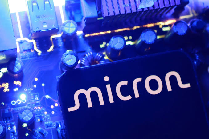 Micron tops estimates, touts $22 bln in customer deals for memory chips