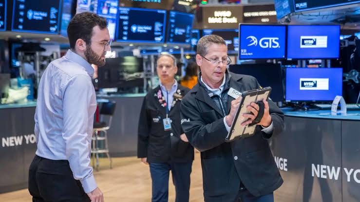 S&P 500 futures are little changed as traders look to recover from oil-driven sell-off: Live updates