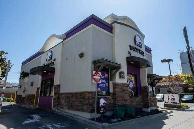 FDA to Warn of Taco Bell Lettuce in 5 States Over Parasite