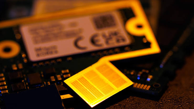 Asian tech stocks drop with SK Hynix plunging 10% after Wall Street AI names fall