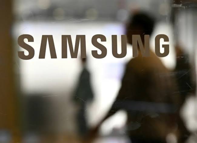 Seoul dives on mixed day in Asia as Samsung fails to ease tech woes