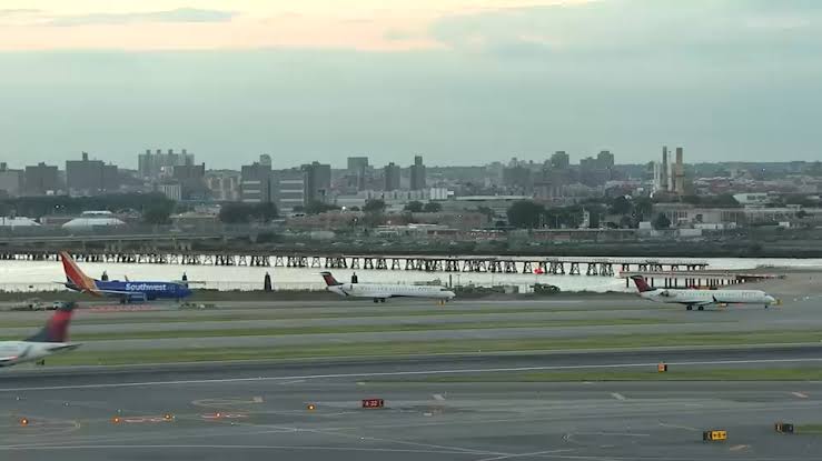 Helicopter pilot reports near second incident involving remote-controlled plane near JFK Airport