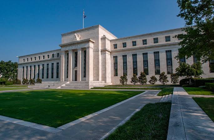 Federal Regulators Want Stablecoins to Keep Working Without ID Checks
