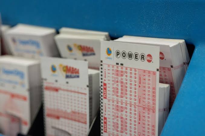 Powerball numbers drawn for largest prize of the year after jackpot soars to $856 million