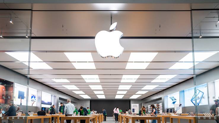 Apple accuses OpenAI of telling recruits to bring Apple prototypes to interviews