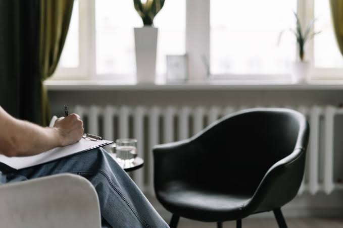 The AI Therapist: A WSJ Podcast Series
