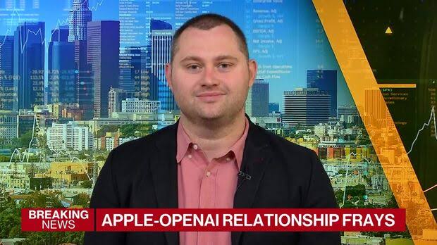Apple-OpenAI Alliance Frays, Setting Up Possible Legal Fight