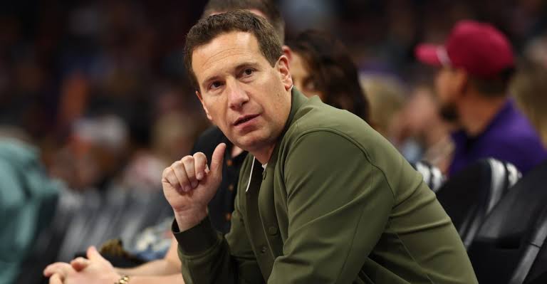 Could the struggles of United Wholesale Mortgage impact the Phoenix Suns?