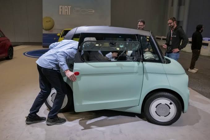 Fiat’s Next Move in America: Tiny, Cute, Electric and $14,000