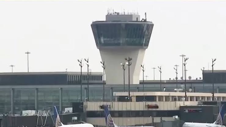 ‘Incapacitated' pilot pulled from cockpit as Air Canada flight out of NJ diverts