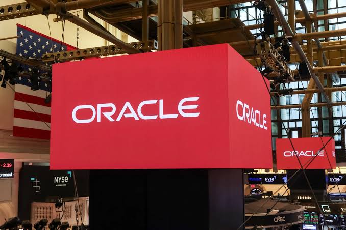 Oracle Falls After Data Center Costs Overshadow AI Growth