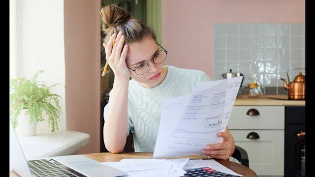 The Median American Paycheck: $1,235 a Week Becomes $850 After Taxes and Deductions